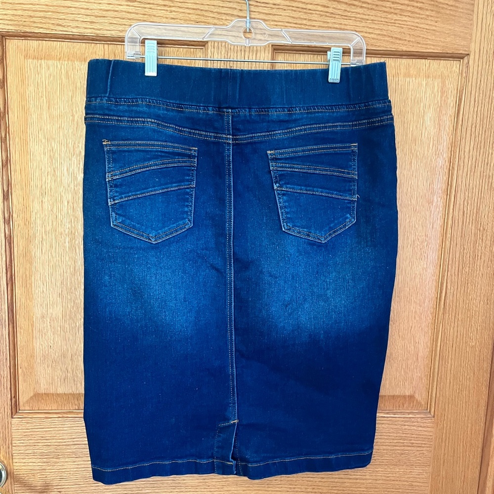 Denim Midi Skirt - Blue - Picture 2 of 3